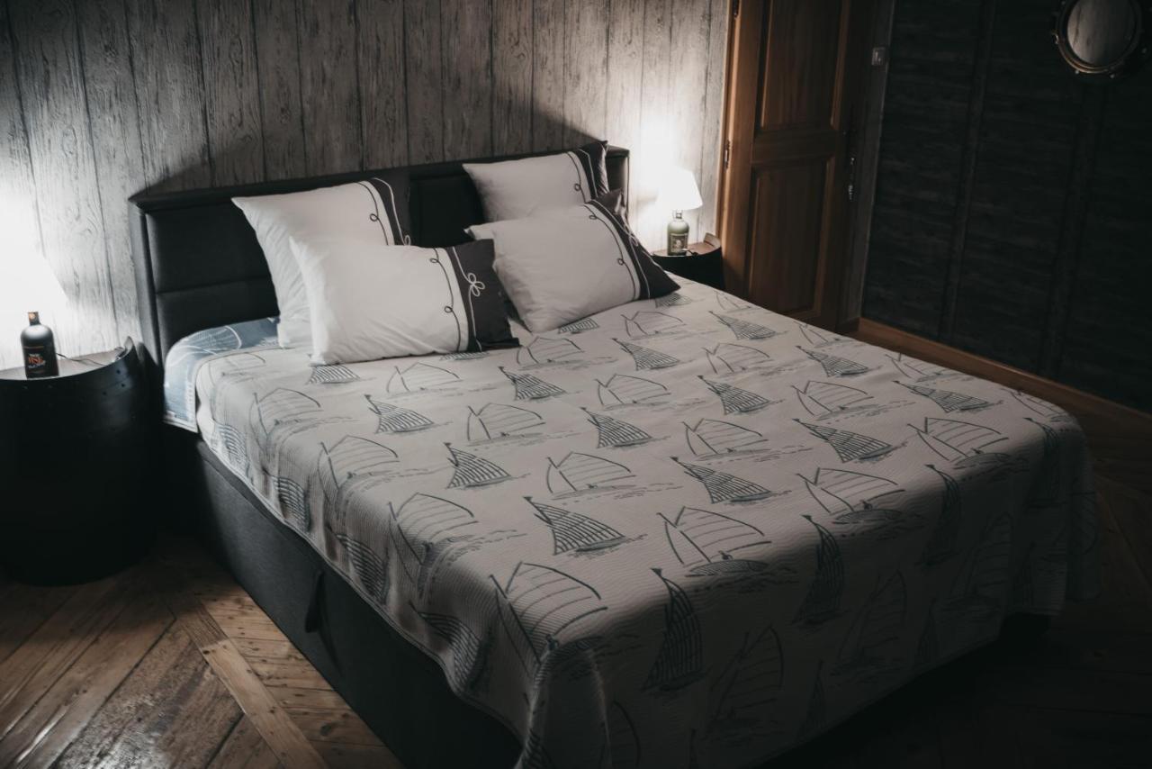 Manoir Le Refuge Bed & Breakfast Rechicourt-le-Chateau ภายนอก รูปภาพ