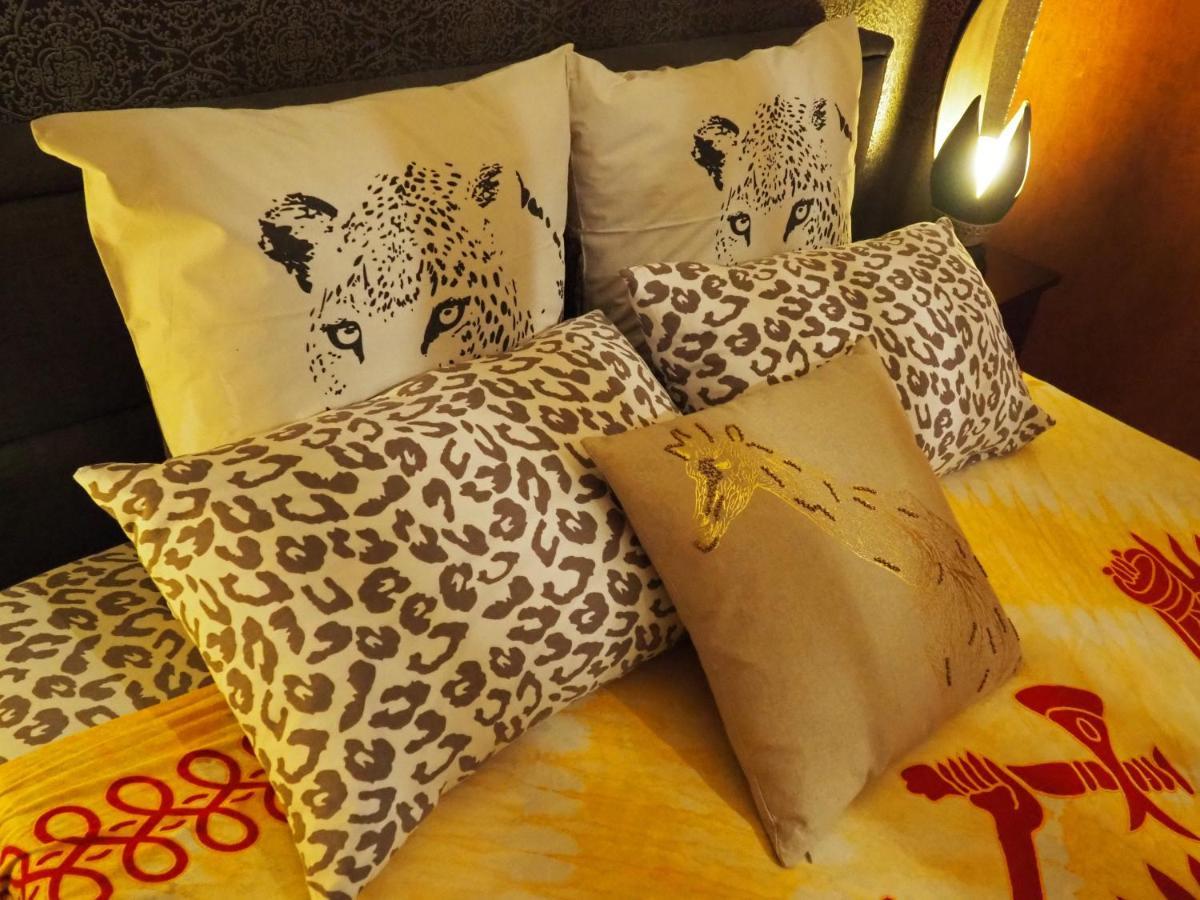 Manoir Le Refuge Bed & Breakfast Rechicourt-le-Chateau ภายนอก รูปภาพ